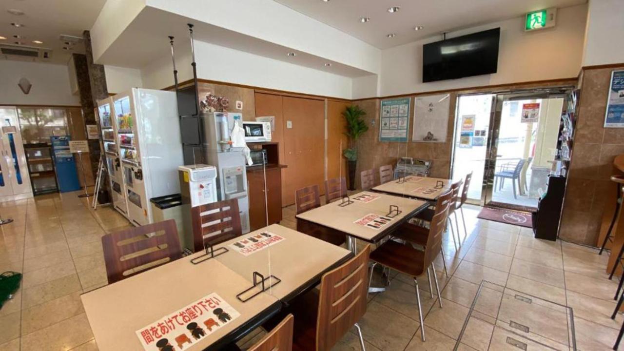 Toyoko Inn Okinawa Naha Kokusai-Dori Miebashi-Eki Exterior photo